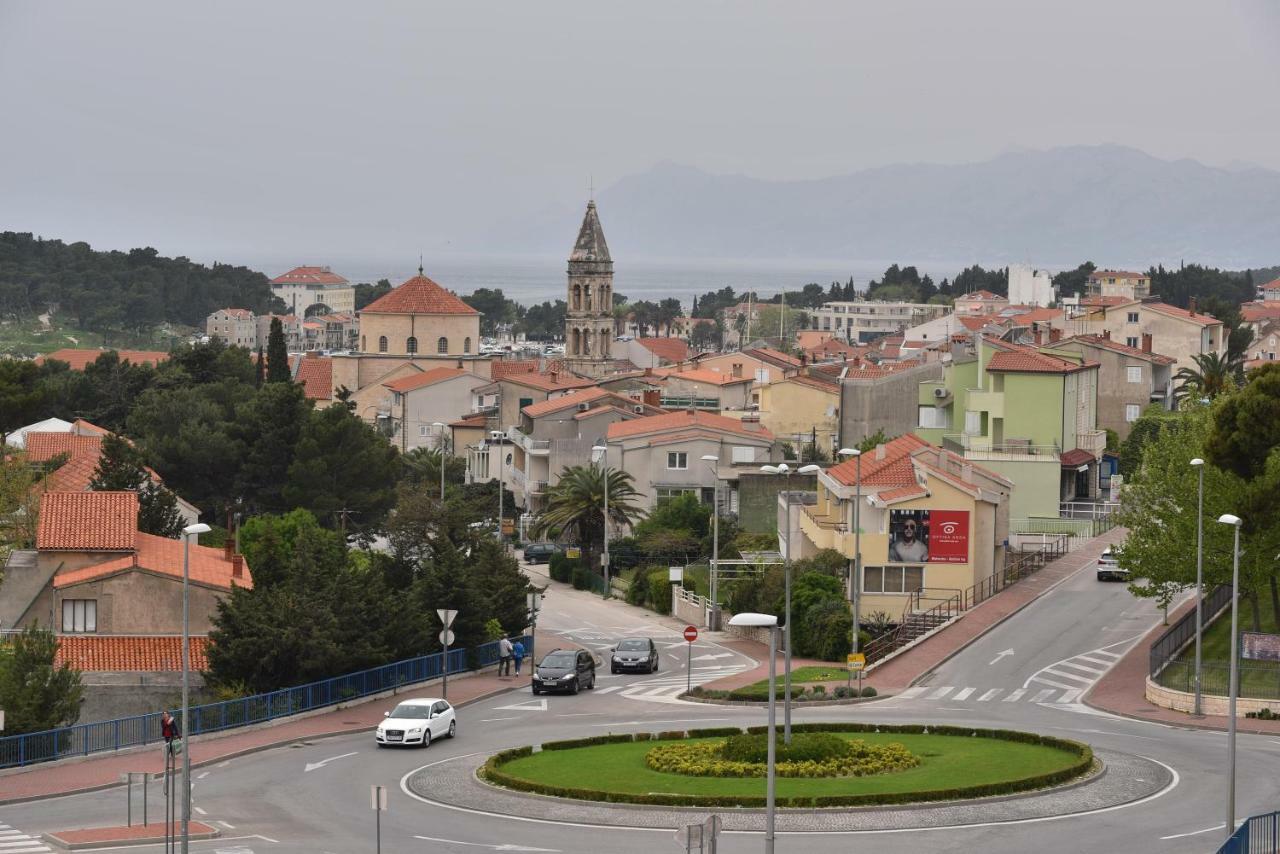 Ferienwohnung Apartman Petra Makarska Exterior foto